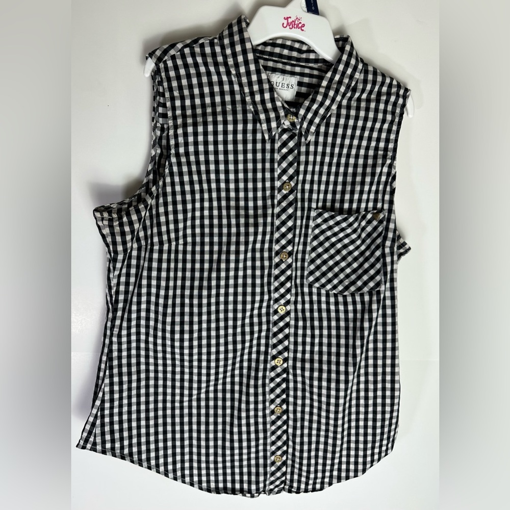 Women’s GUESS Black/ White/ Gray Plaid Sleeveless Shirt, Size L